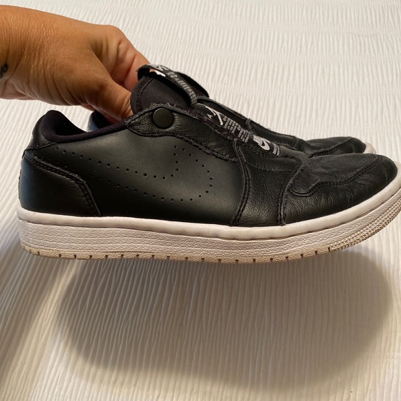 Nike air jordan 1 retro low Black Sneakers Size 6 - Picture 4 of 5